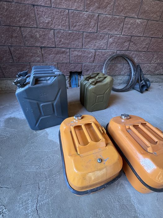 Железные канистры 10л- 20л