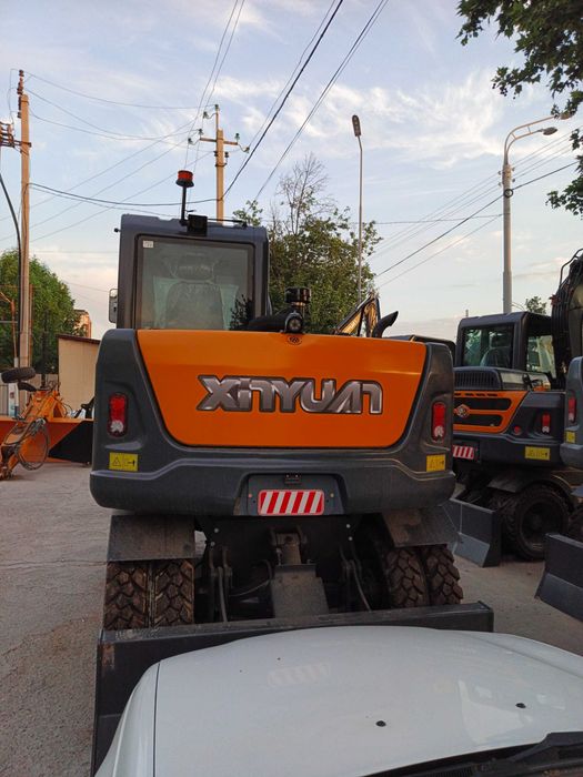 Колесный экскаватор   C65ECO