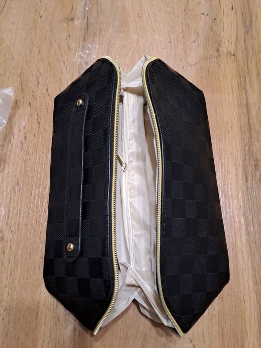 Продам новые космитички