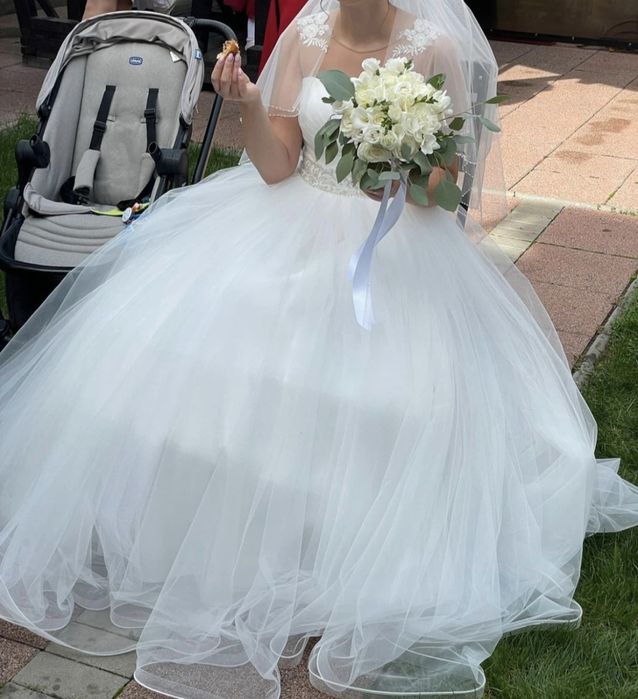 Rochie de mireasă tip prințesă