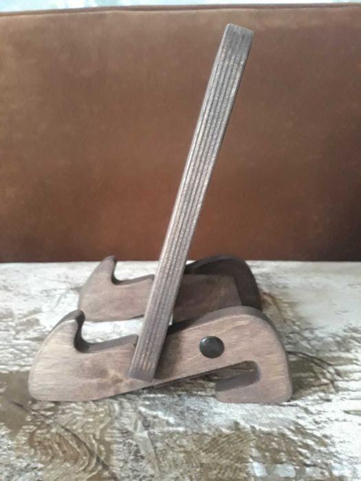 Подставка для книг,темный орех.