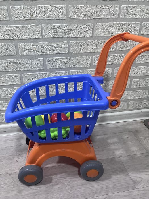 Продам детскую тележку
