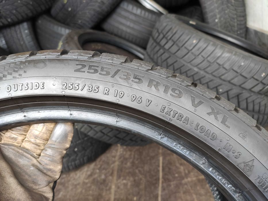 4бр Зимни гуми 255 35 19 - Continental