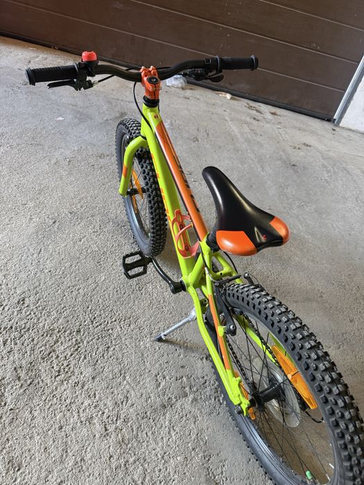 Детско колело cube acid 200