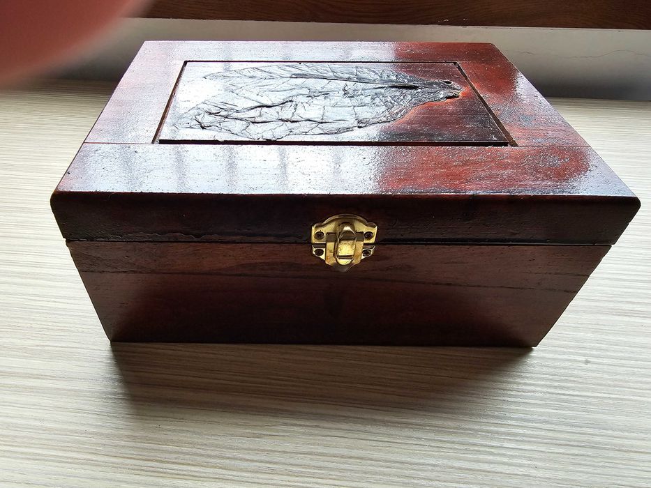 Продавам хумидор Davidoff