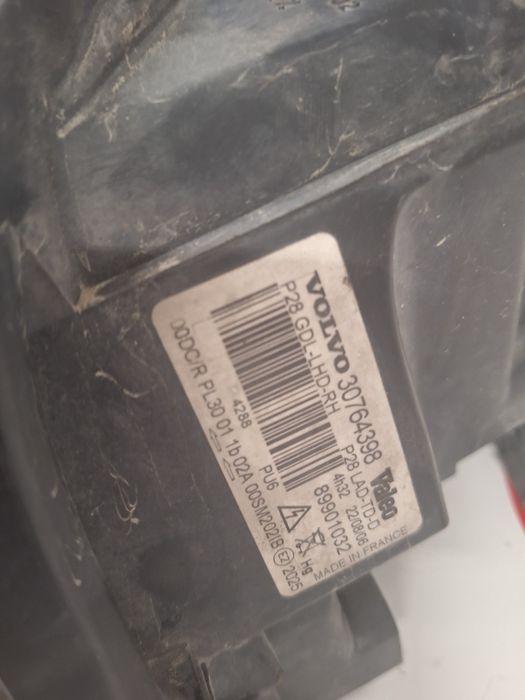 Десен фар Xenon Volvo XC90 / Волво ХЦ 90 2006г.