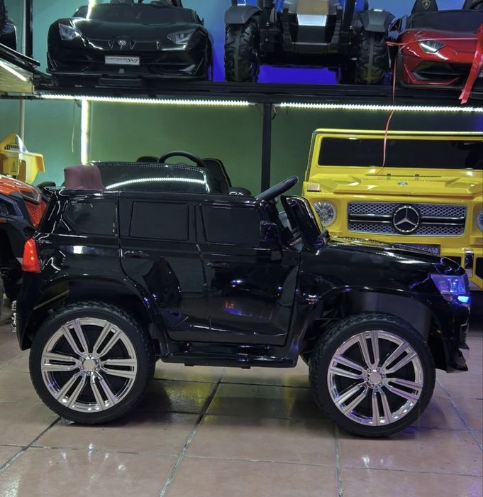 Продам детскую машину