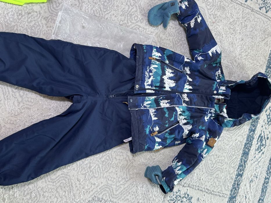 Продам зимние комбинезоны