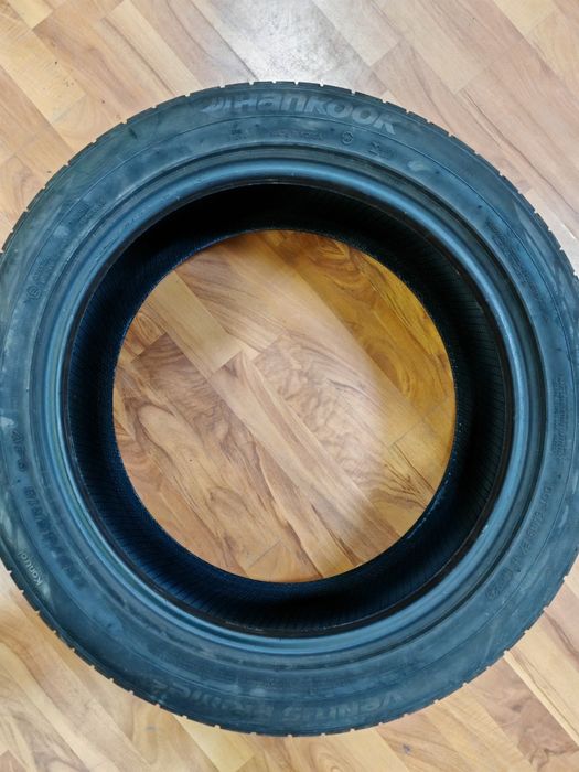 Anvelope vara 235/45 R18 Tesla Hankook si Vredestein