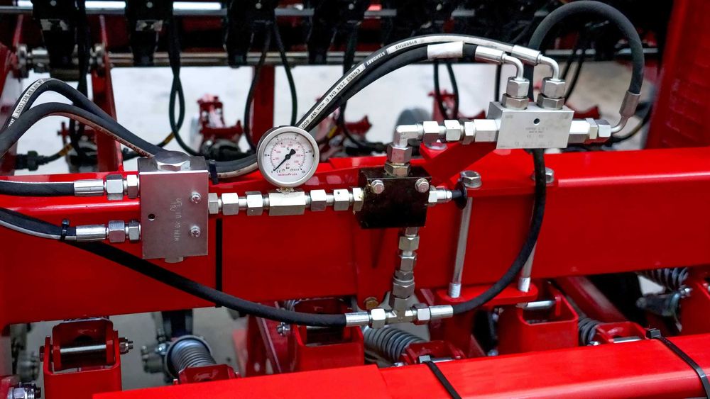 Semanatoare de paioase ALFA 4 NO-TILL productivitate: 3,5-4,8 ha/h