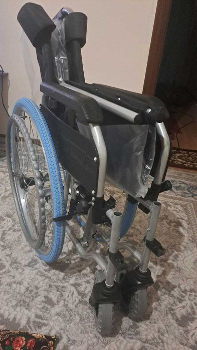 Имконияти чекланганлар учун аравача, коляска