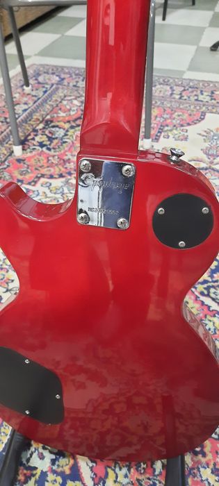 Электрогитара Epiphone Les Paul