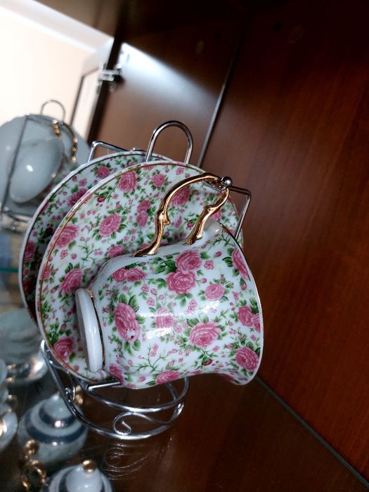 Набор из 2 чашек с блюдцами