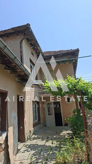 Продава се Къща в с. Божурица, Област Плевен - 90 кв.м за 356 €/кв.м - Снимка #2