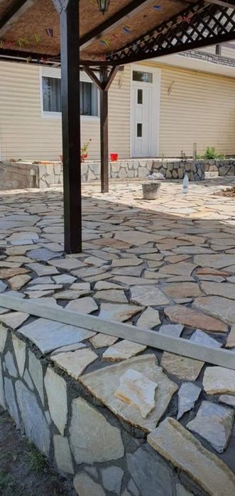 Vând piatră naturală