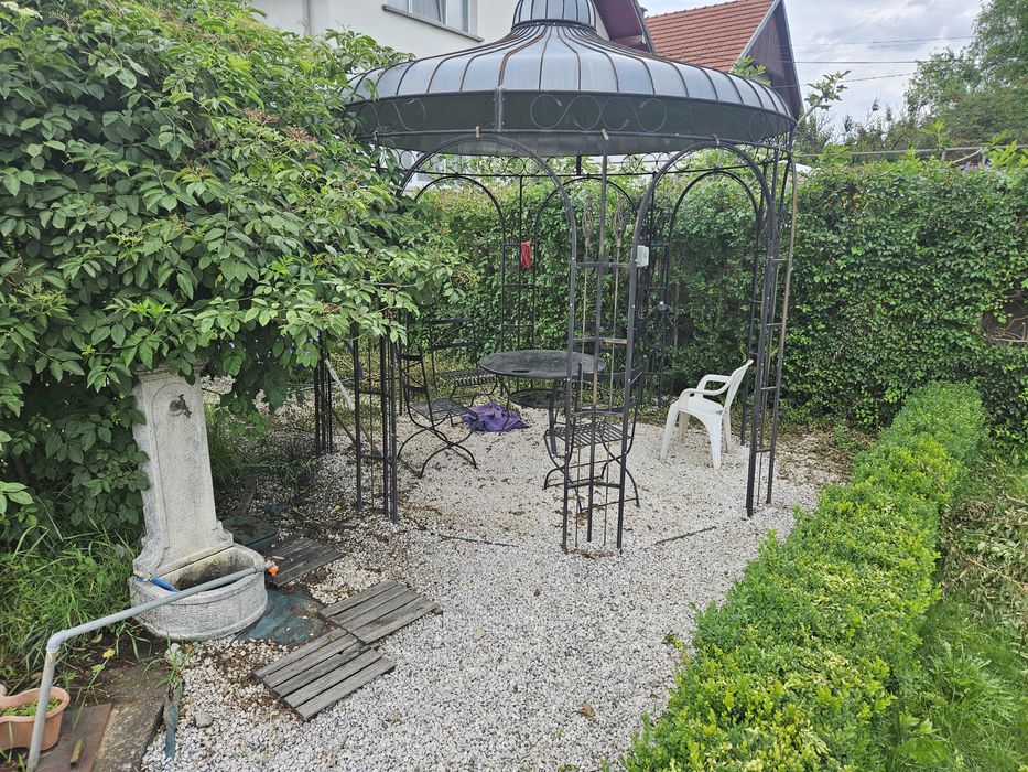 Vand proprietate front doua strazi Beius