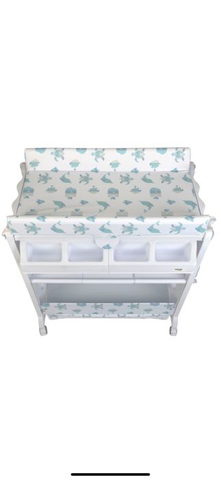 Masa pentru infasat bebelusi cu cadita inclusa