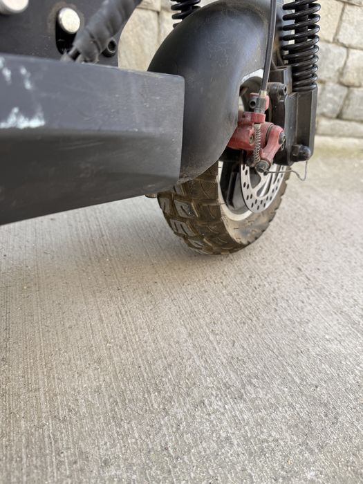 Електрическа тротинетка Kukirin M4 Pro – 500W, пробег 934 км