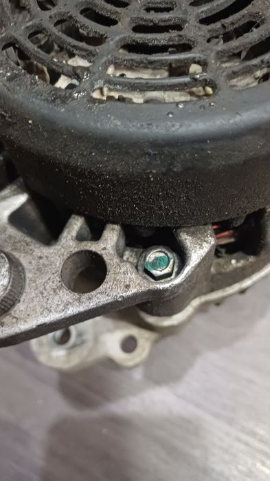 Продам генератор фольксваген т-4