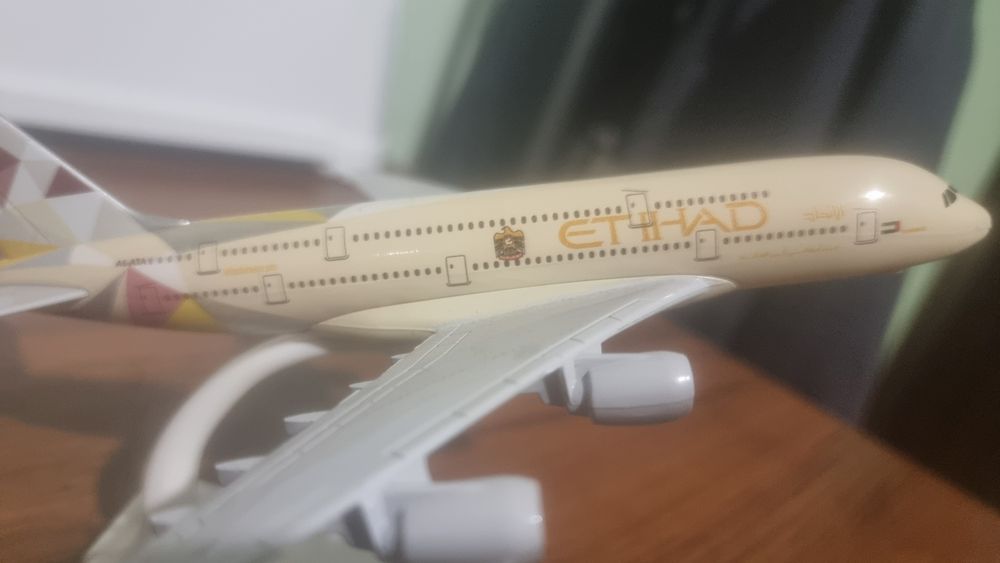 Модель самолета Airbus 380