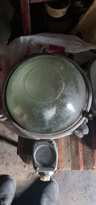 Светильник водонепроницаемый