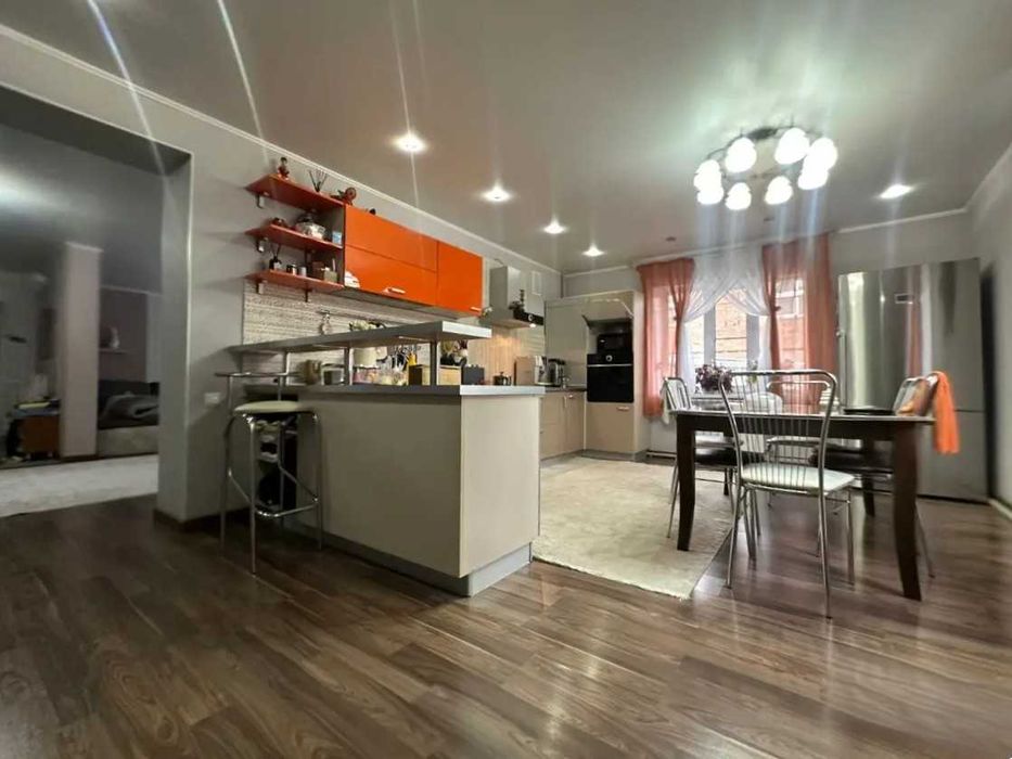 Отдельный дом · 5 комнат