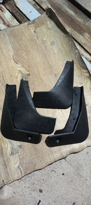 Брызговик комплект