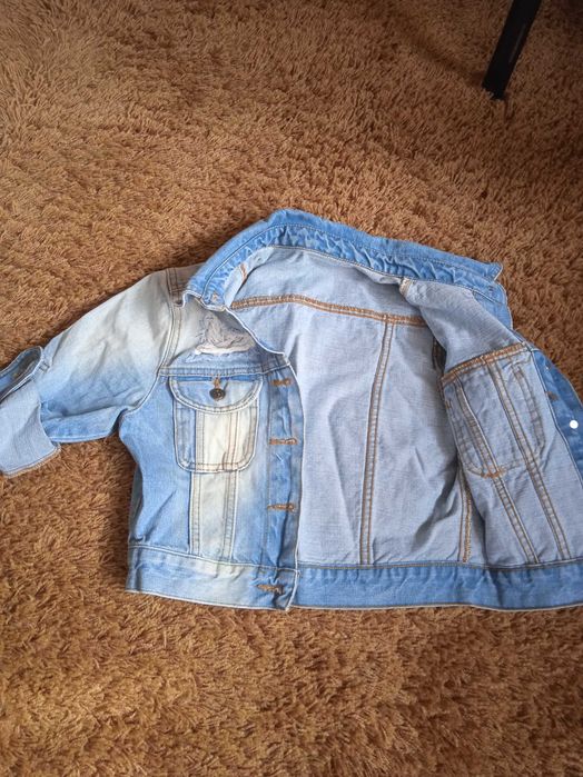 Късо дамско дънково яке