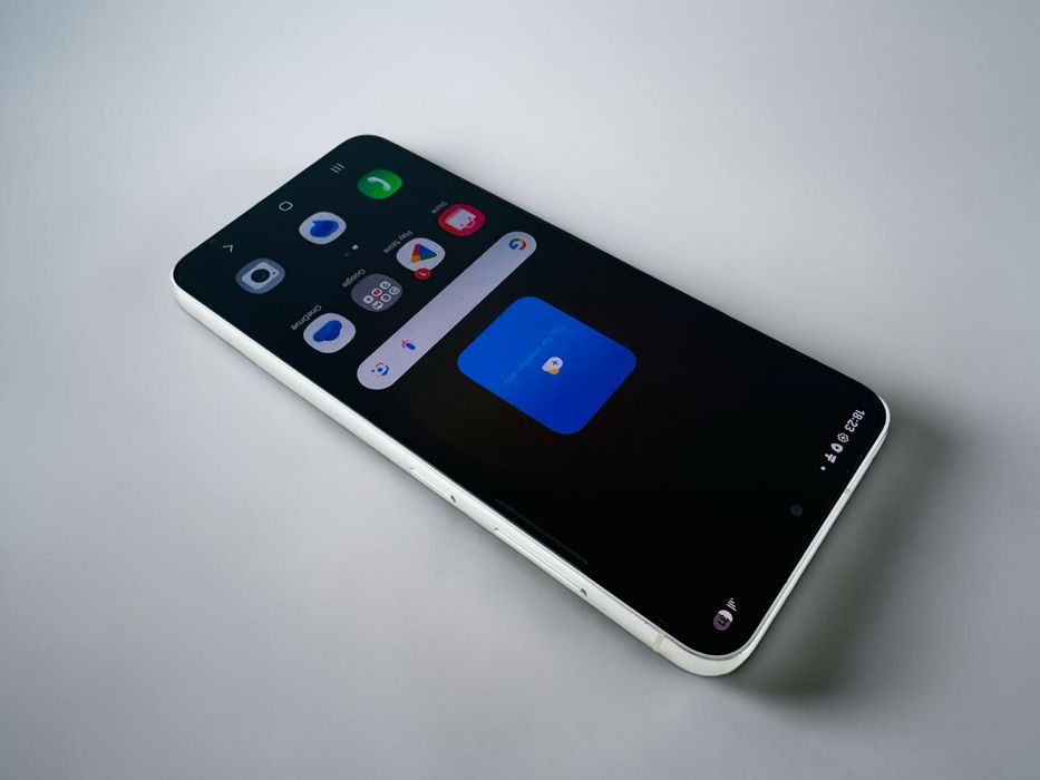 Samsung Galaxy S23 128GB 8RAM Cream Перфектен! Гаранция!