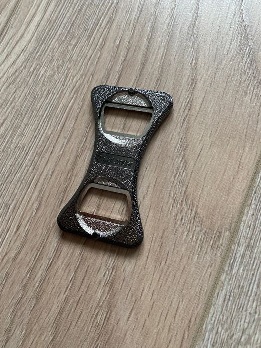 Suport pahare / deschizator sticle Golf 5