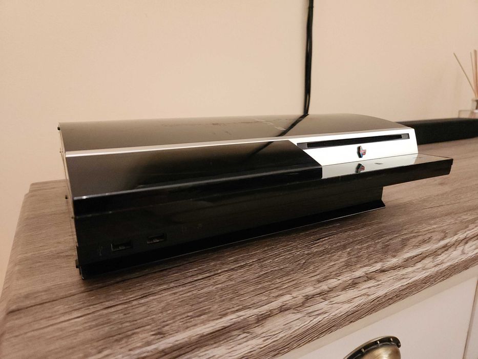 PlayStation 3 (PS3) CECHL04 (80GB) - Modat, Complet functional