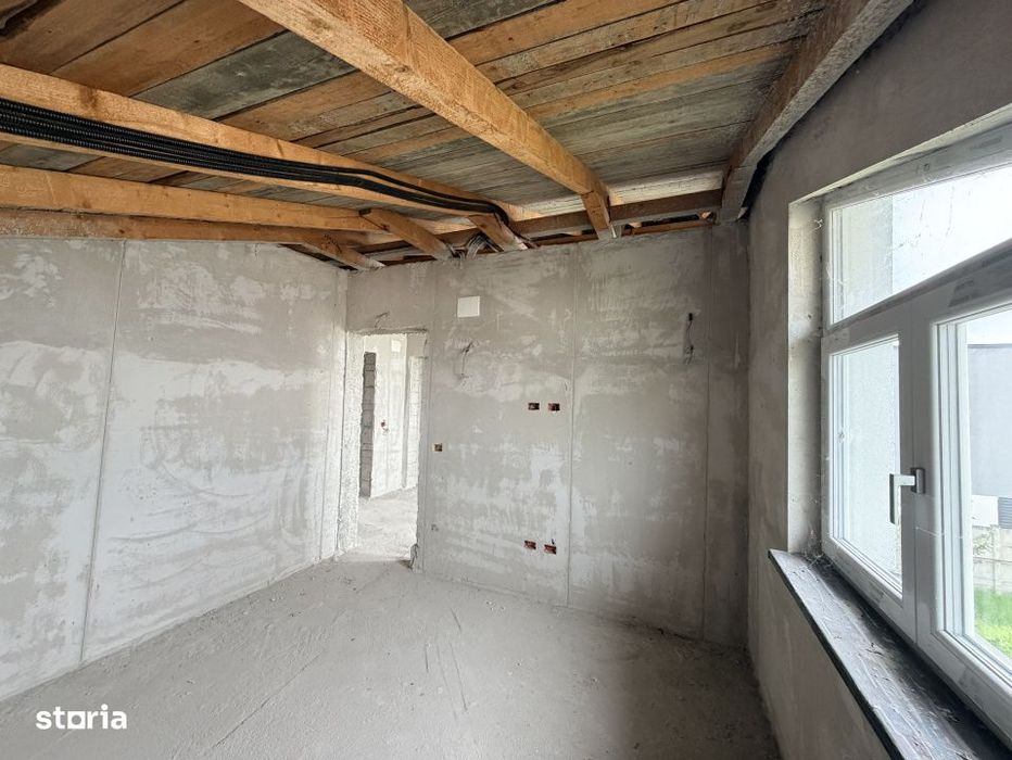 Casa cu Mansarda la gri,  4 camere, 176mp+ 500 mp teren, Bordei