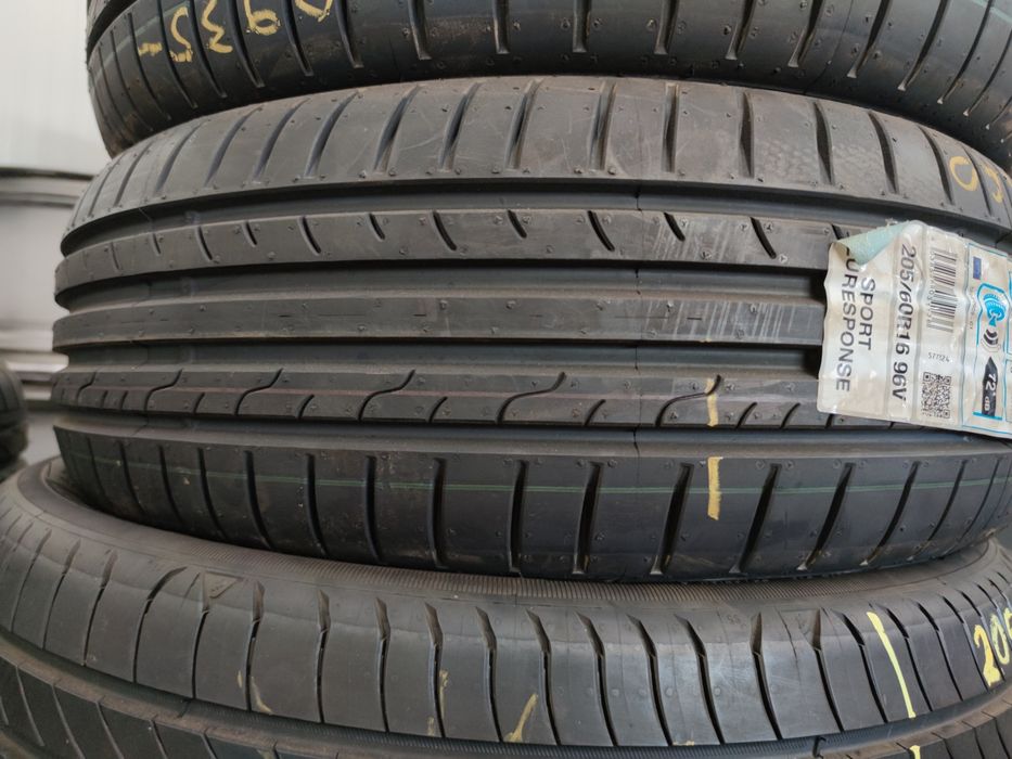 4бр Нови летни гуми 205 60 16 - Dunlop