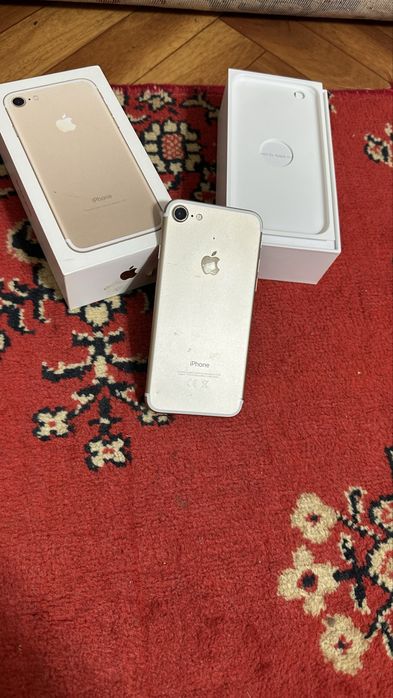 Айфон 7 в хорошом состояний