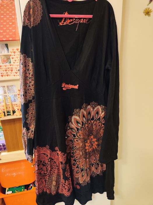 Лот рокли L, Desigual, Mango, общо 20euro