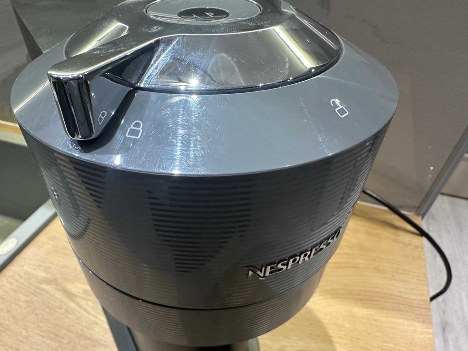 Капсулна кафемашина Nespresso Vertuo Next