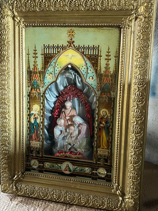 Icoana veche cu dimensiunea 75/35 cm.