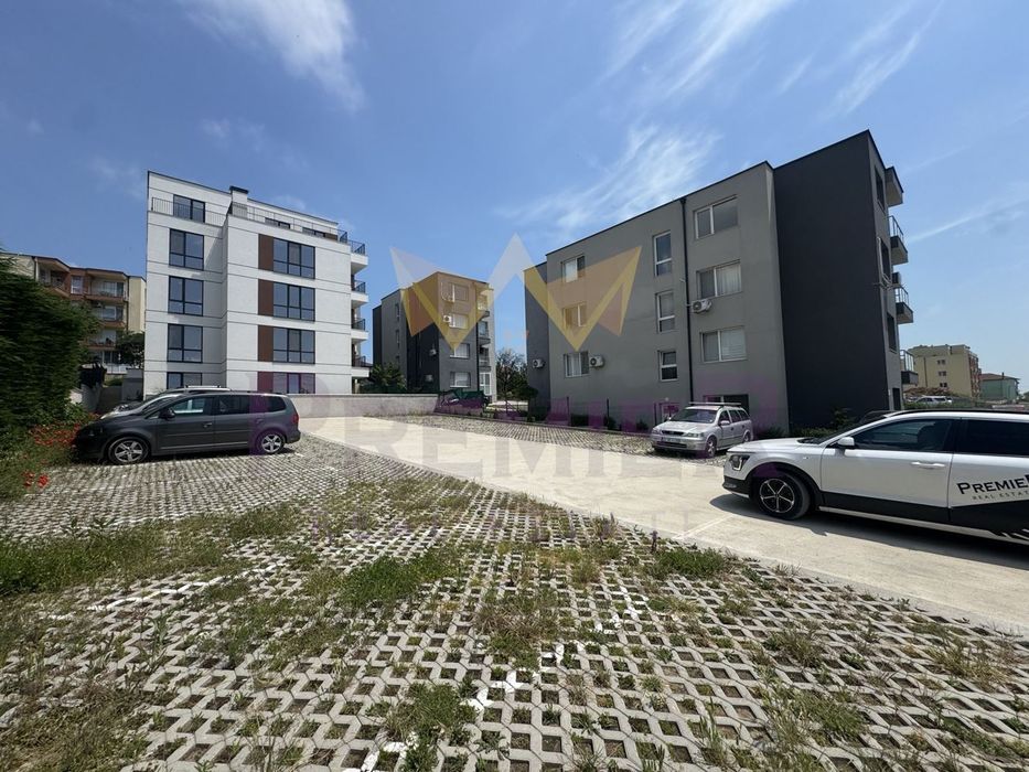 Гараж в Варна-м-т Пчелина площ 12 цена 13500