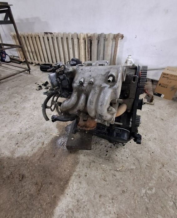 Продам двигатель Ваз 2110 обыем 1.5  2003г.в