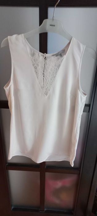 H&M ефирна дамска блуза без ръкави