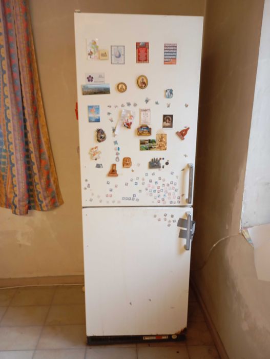 Използван,стар но работещ хладилник Bosch