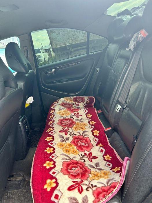 Подам автомобиль