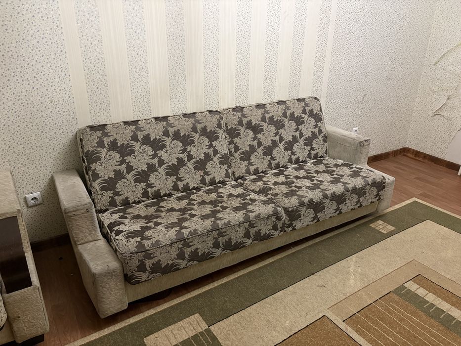 Диван с креслами