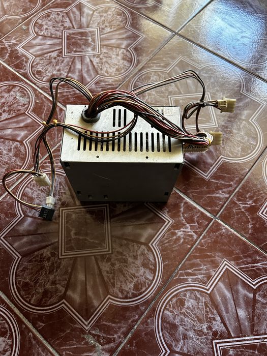 Компютърно захранване APX-400