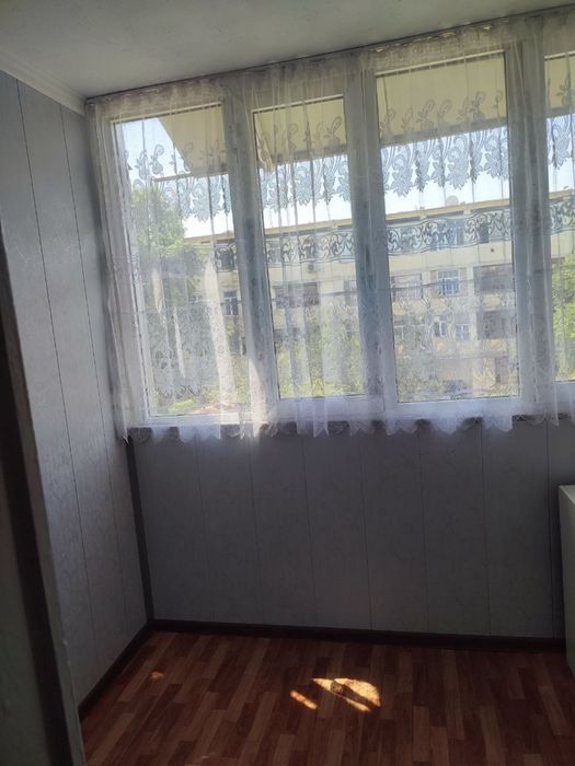 Продается Квартира 3х комнатная 55кв (3 этаж теплая)