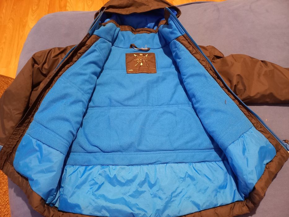 Geci copii  4-5-6 ani ,30 lei fiecare ,gratuit caamasa sau bluza