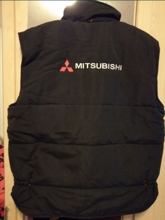 Set Vesta/Jacheta/Hanorac Noi de la MITSUBISHI pt service/atelier etc