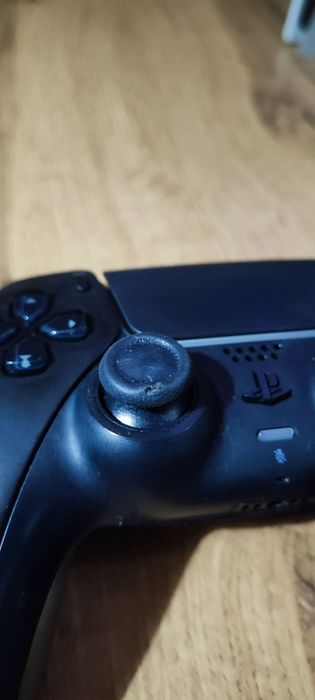 Продам джойстик-геймпад для PS5
