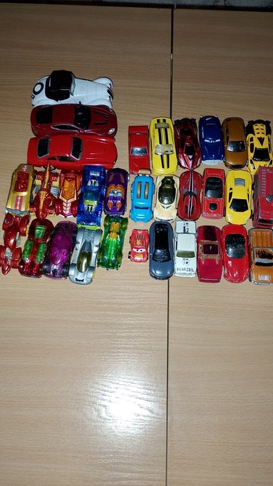 Лот колички Howell's