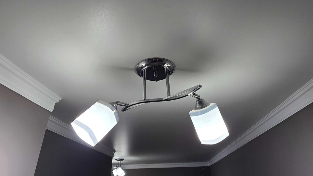 Люстры и бра б/у